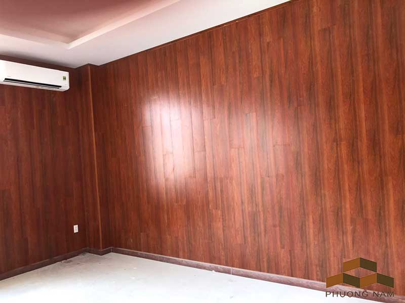 Thi công sàn nhựa ốp tường tại TPHCM
