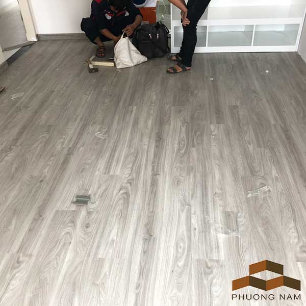 Sàn Nhựa Hèm Khóa 4 Ly chung cư Hưng Phúc, quận 7