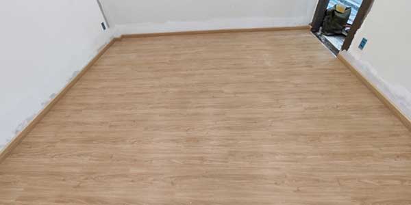 Thi công sàn nhựa giả gỗ tại Quận Bình Tân
