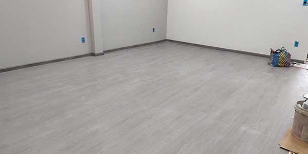 Báo giá thi công sàn nhựa uy tín tại Quận Tân Bình, TPHCM